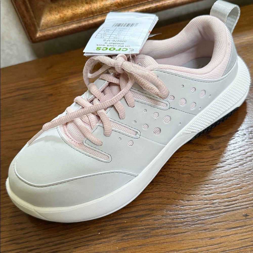CROCS On the clock-work/casual pale pink & light grey lace-up sneakers. Size 6.5 - Picture 16 of 16